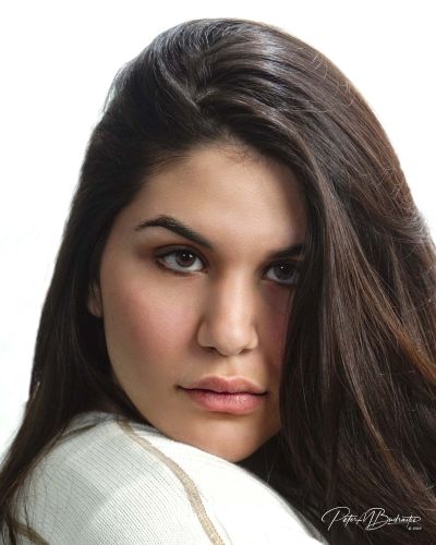 headshots-on-long-island-by-peter-m-budraitis-photography-101-headshot-of-female-model7F828E8A-52B7-3562-040C-36EFDE12F4E3.jpg